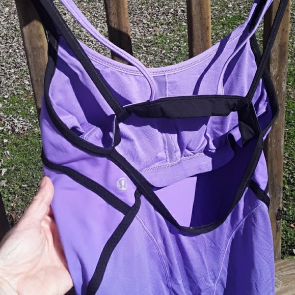 Lululemon Ignite Tank - Picture 4 of 4